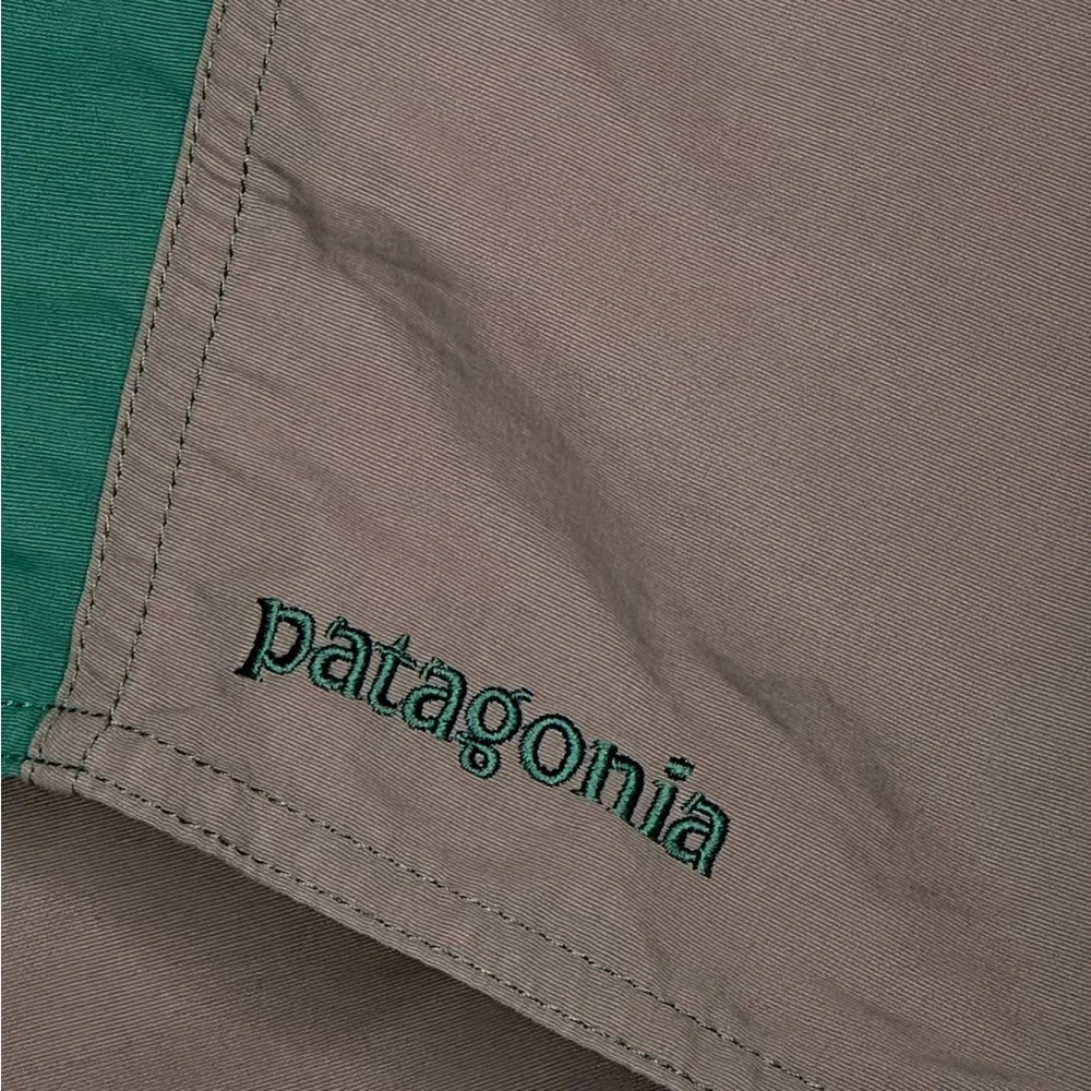 Patagonia Colorblock Green Brown Board Shorts Nylon Lace Side Zip Pocket Sz 32‎